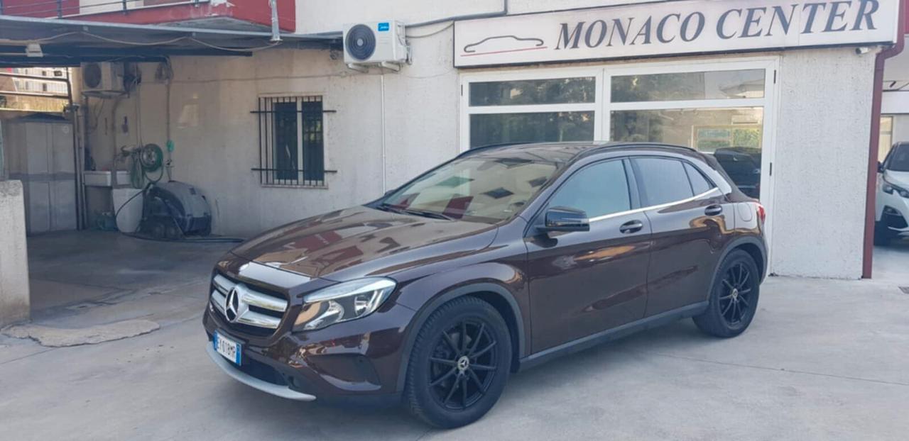 MERCEDES GLA 200 CDI SPORT