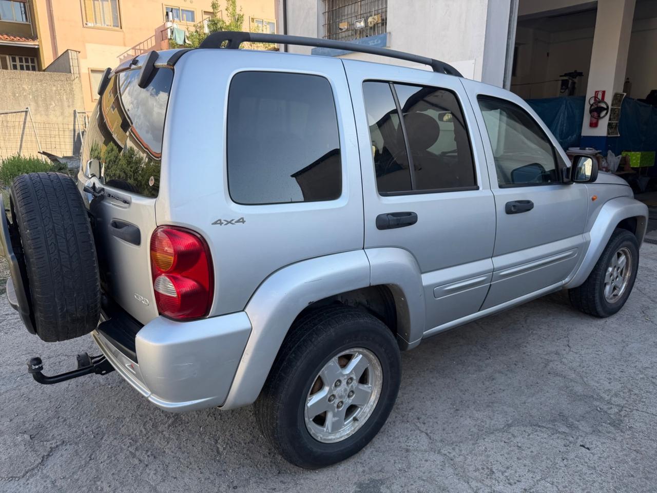 Jeep Cherokee 2.5 CRD Limited 4x4 gancio traino