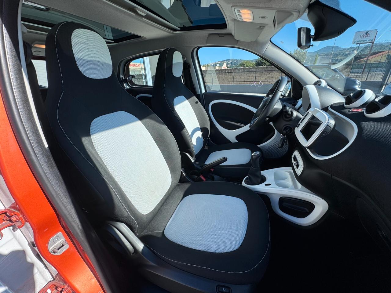 Smart ForFour 70 1.0 Passion - DOPPIO TETTO - NAVIGATORE - SENSORI - NEOPAT -