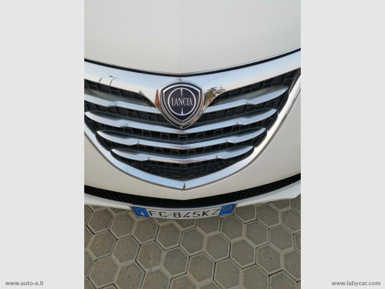 LANCIA Ypsilon 1.2 69 CV 5p. Platinum