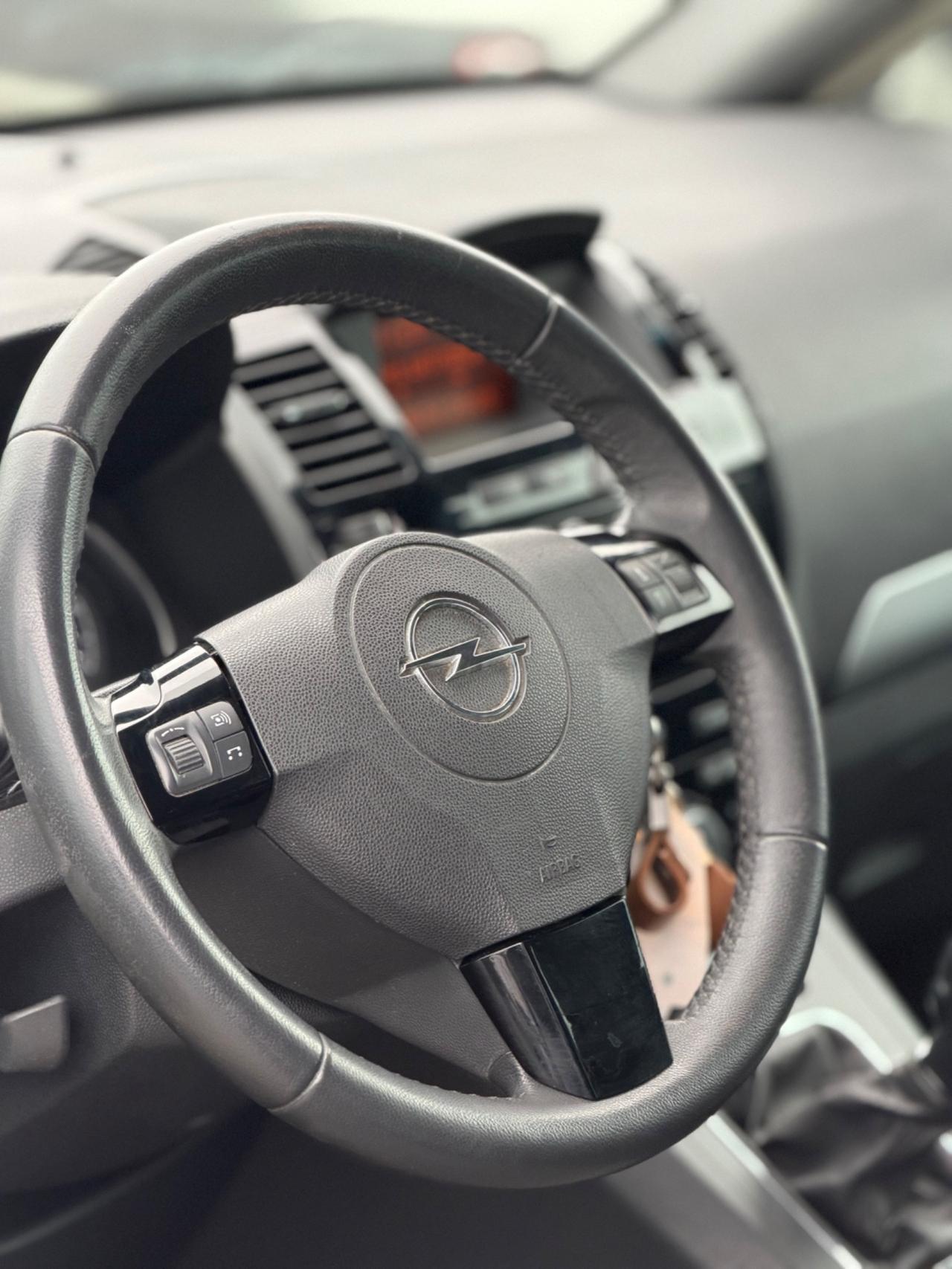 Opel Zafira 1.6 metano 7 POSTI