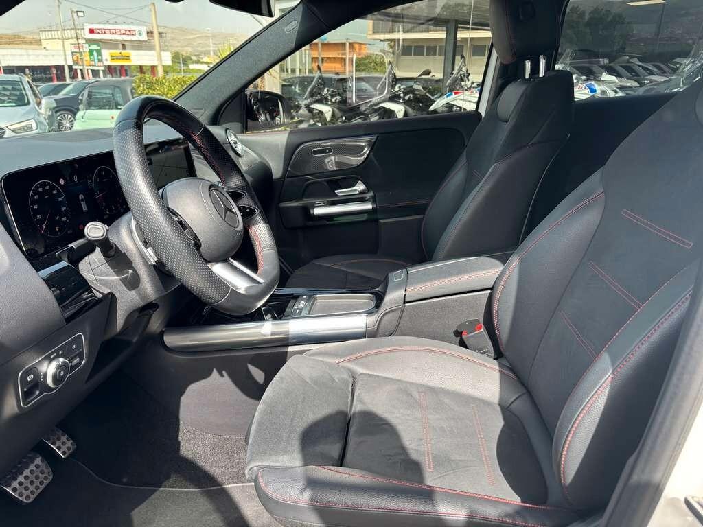 Mercedes-benz GLA 200 d Automatic AMG Line Premium Plus 2024 / KM 36.000 Tua a solo 419 Euro al mese