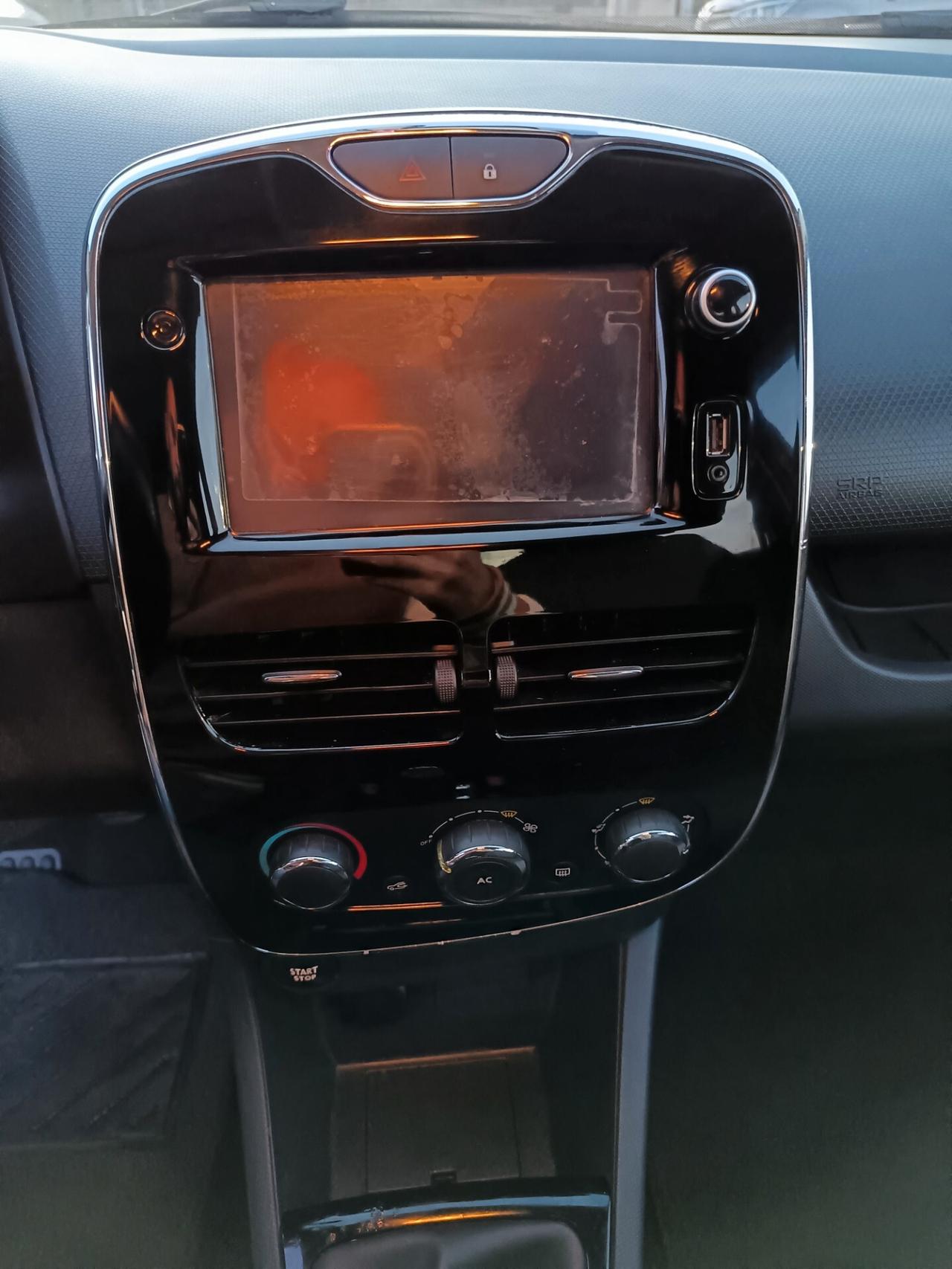 Renault Clio 0.9 TCe 12V 90CV Start&Stop 5 porte Energy