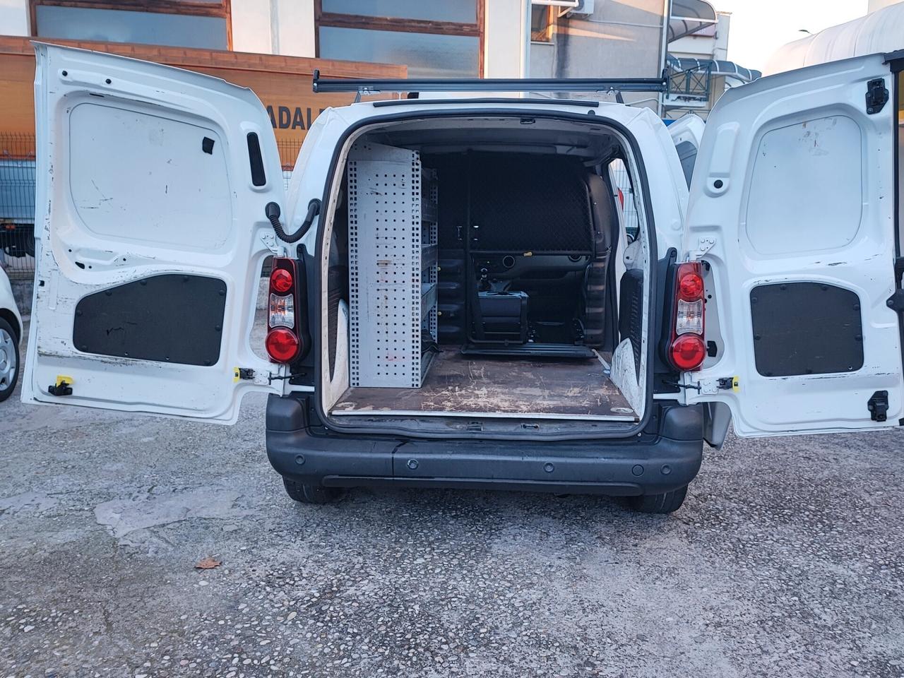 Peugeot Partner 3 Posti Euro 6 IVA COMPRESA