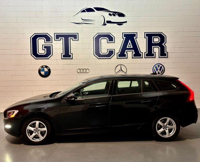 VOLVO V60 D2 1.6 Powershift Kinetic