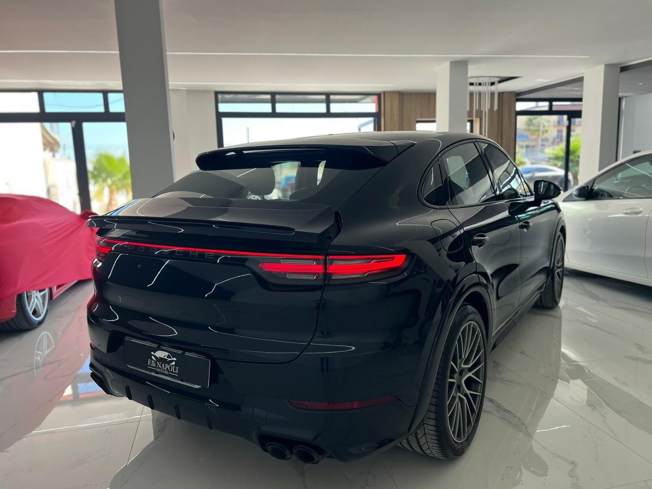 Porsche Cayenne Coupé 3.0 V6 Platinum Edition iva esposta