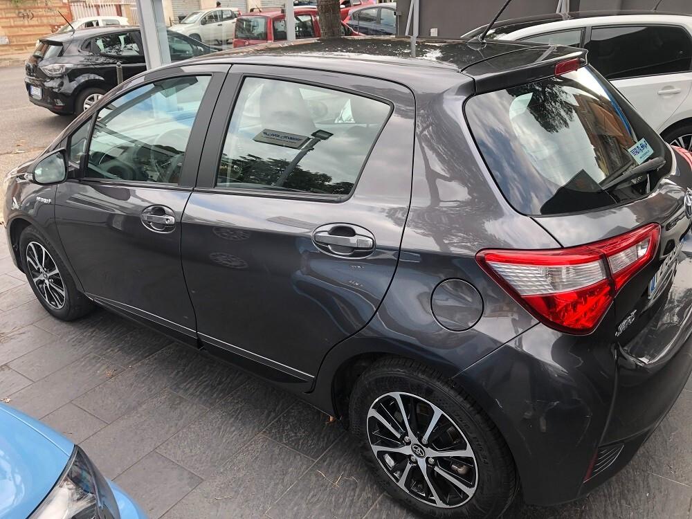 Toyota Yaris 1.5 Hybrid 5 porte Active