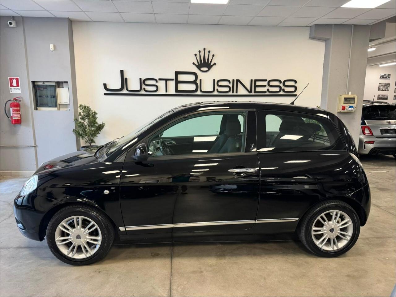 Lancia Ypsilon 1.2 69 CV Platino