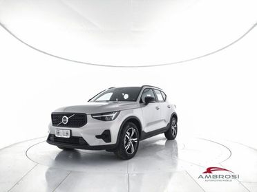 VOLVO XC40 Mild Hybrid B3 automatico Core