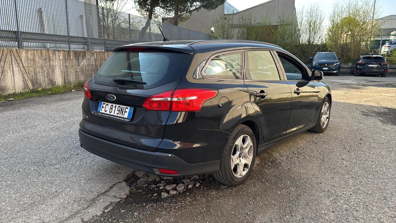 Ford Focus 1.6 120 CV GPL SW Titanium