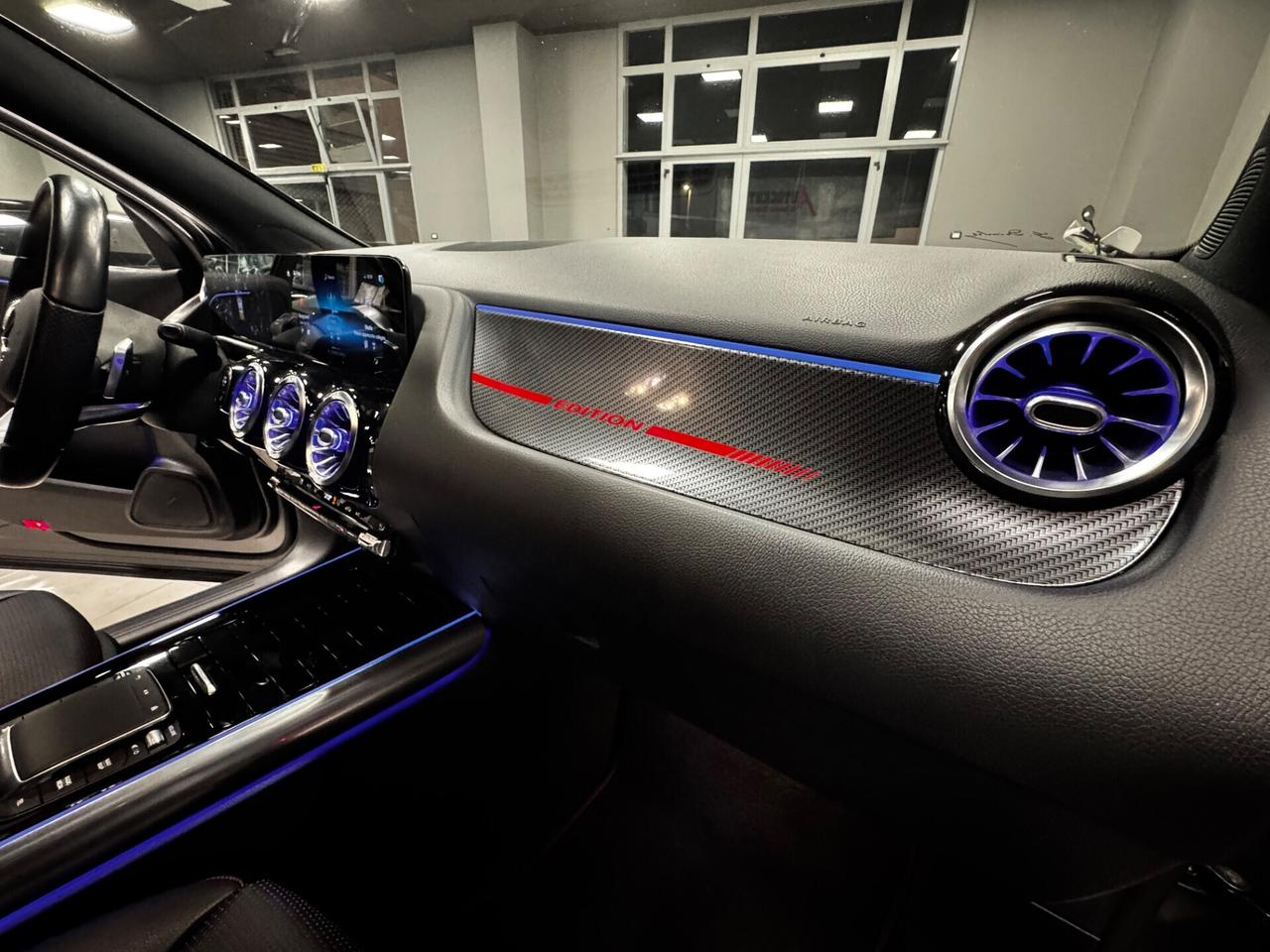 MERCEDES GLA 220CDI AT8 AMG EDITION PREMIUM