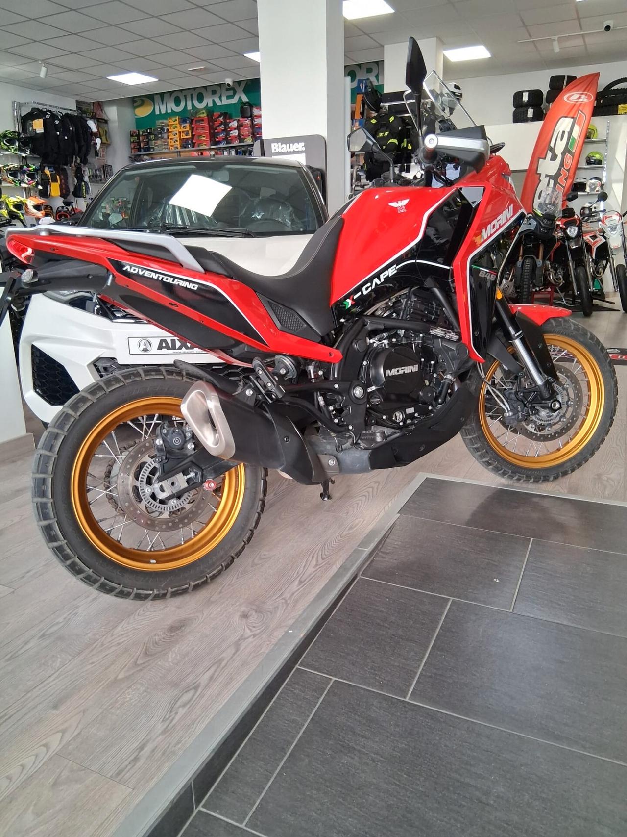 Moto Morini X-Cape 649 PATENTE A2