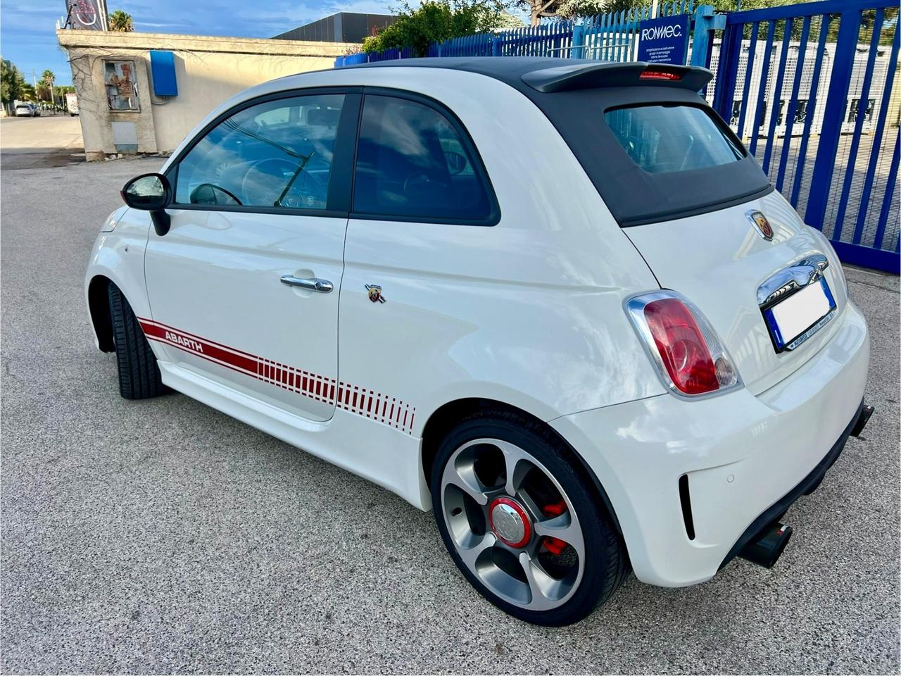 Abarth 500 C 1.4 Turbo T-Jet MTA