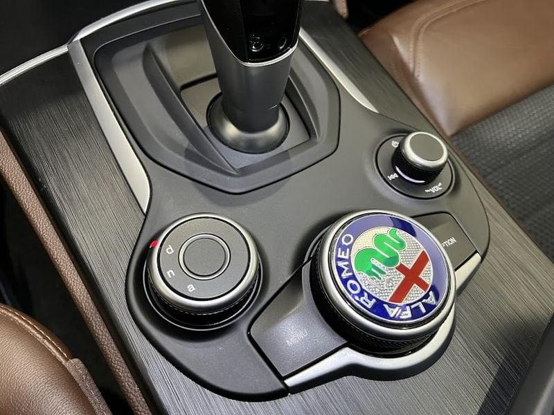 Alfa Romeo Stelvio Stelvio 2.2 Turbodiesel 210 CV AT8 Q4 Super