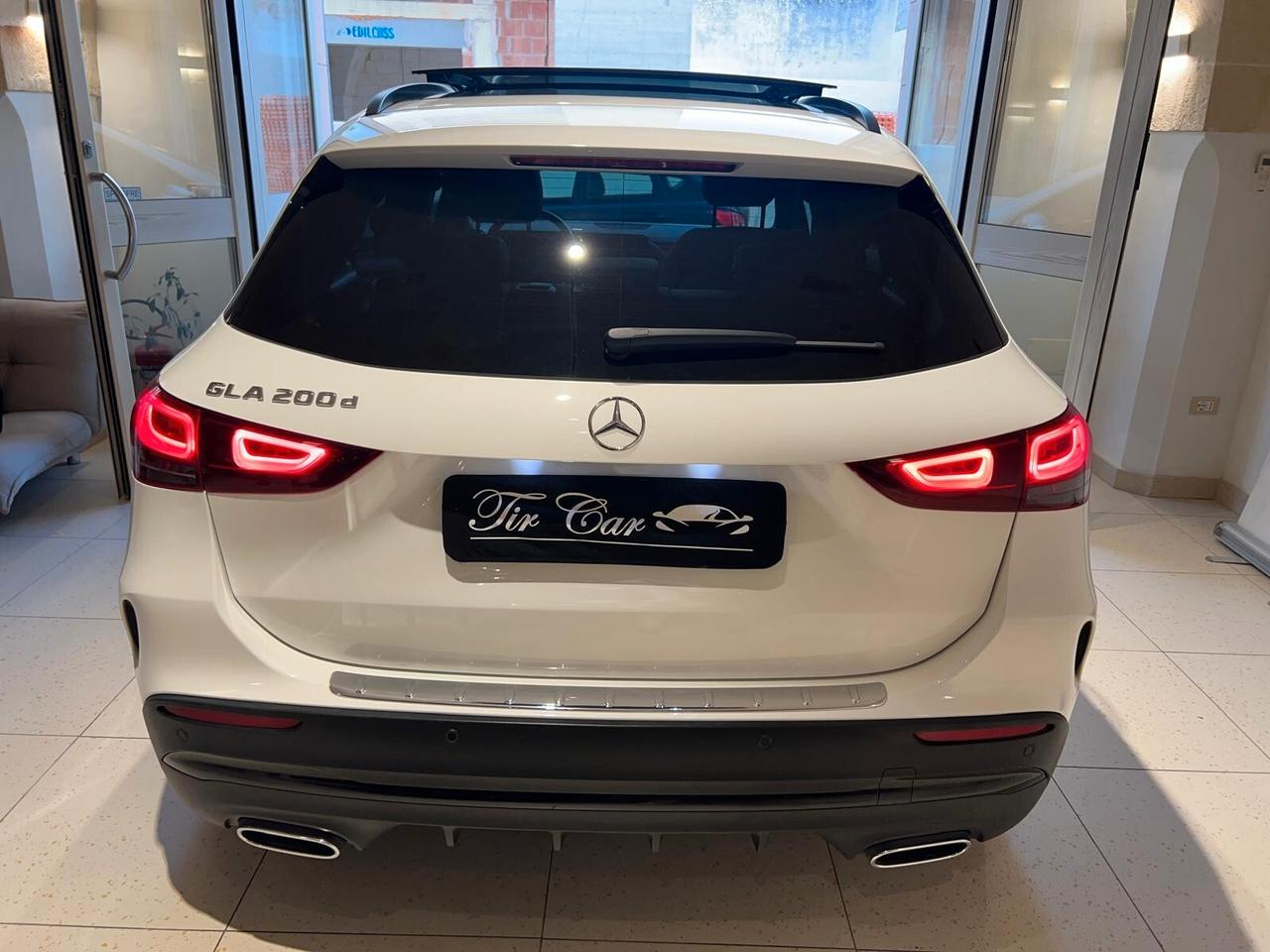 MERCEDES-BENZ GLA 200D PREMIUM 2.0 150CV TETTO NAVI CAM ANNO 2022