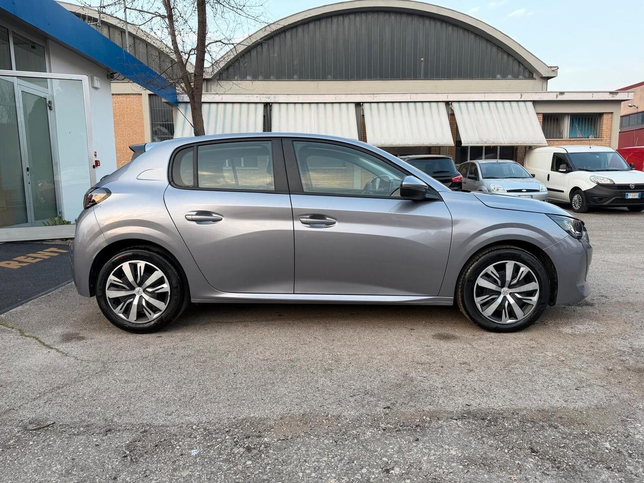 Peugeot 208 5 porte Active SOLO 5000 KM