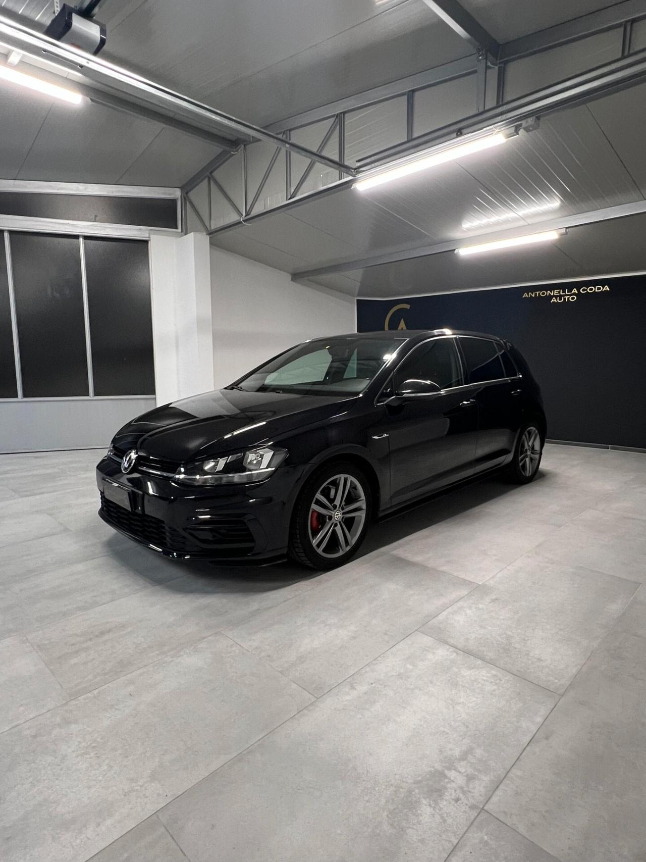 Volkswagen Golf 1.6 TDI 115 CV R-line