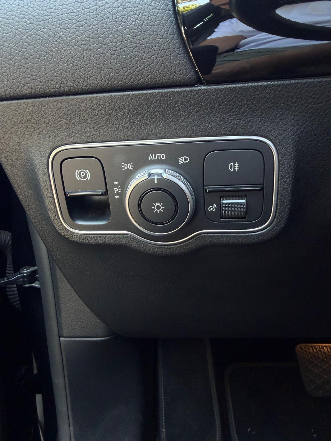 Mercedes GLA 200 d Sport 150CV TETTO/FULL LED