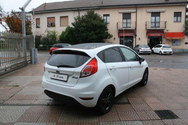 FORD Fiesta 1.2 82CV 5 porte Black & White Edition
