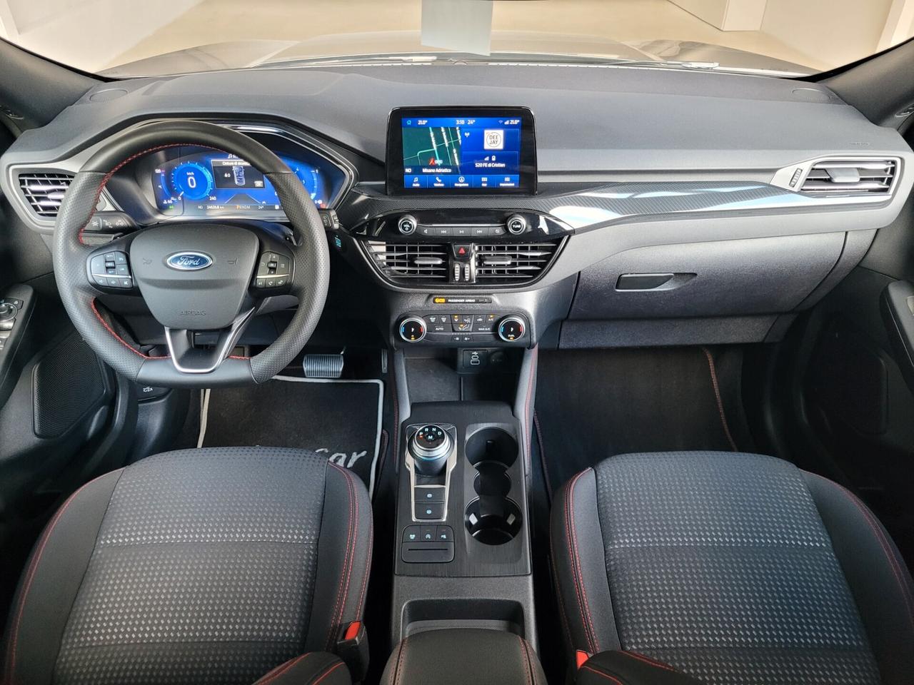 Ford Kuga 2.0 D ST-LINE AUT. CARPLAY FULL-LED NAVIGATORE
