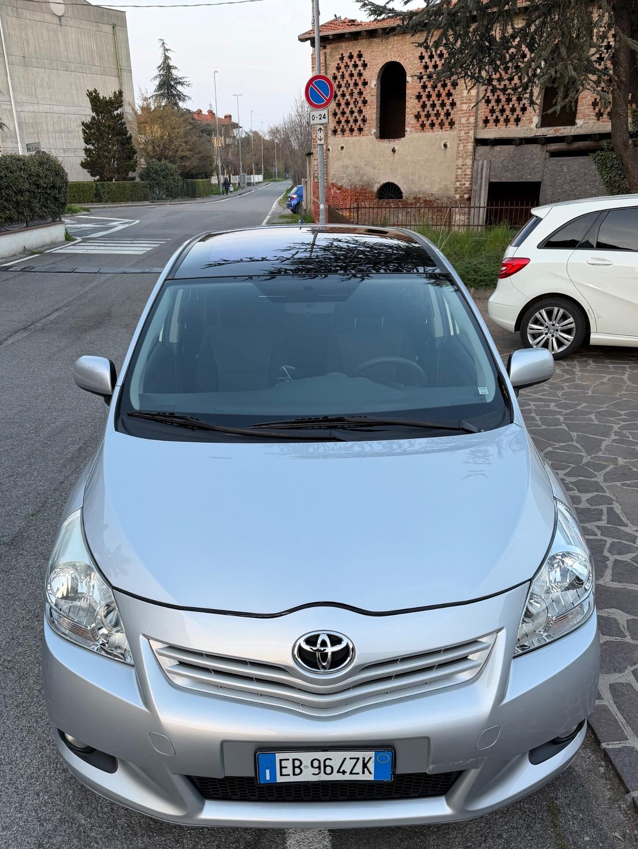 Toyota Verso 1.8 CVT Sol