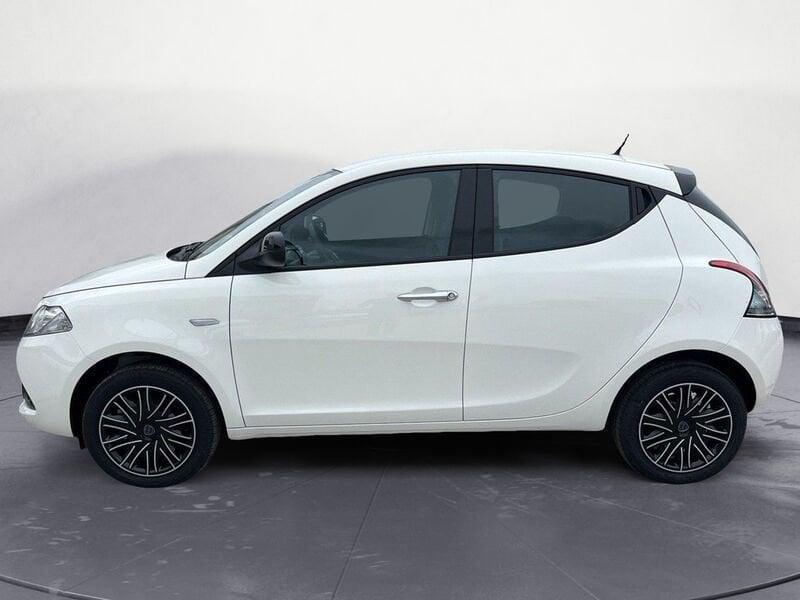 Lancia Ypsilon 1.0 FireFly 5 porte S&S Hybrid Oro