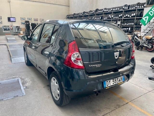 Dacia Sandero 1.6 8V GPL 85CV Ambiance