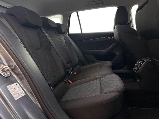 SKODA Octavia 2.0 TDI 150 CV DSG Wagon Executive