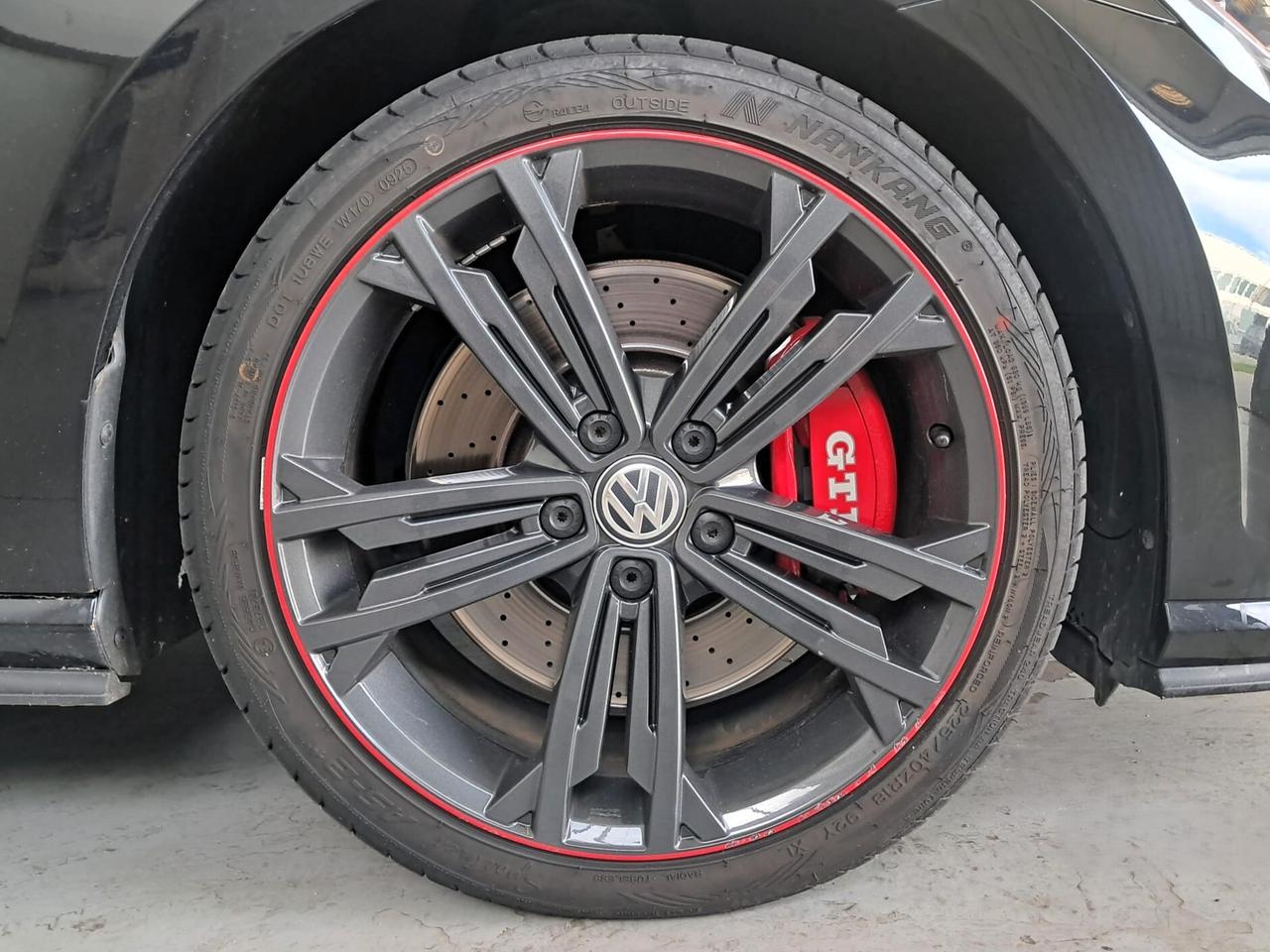 Volkswagen Golf GTI Performance 2.0 245 CV TSI DSG 5p. BMT