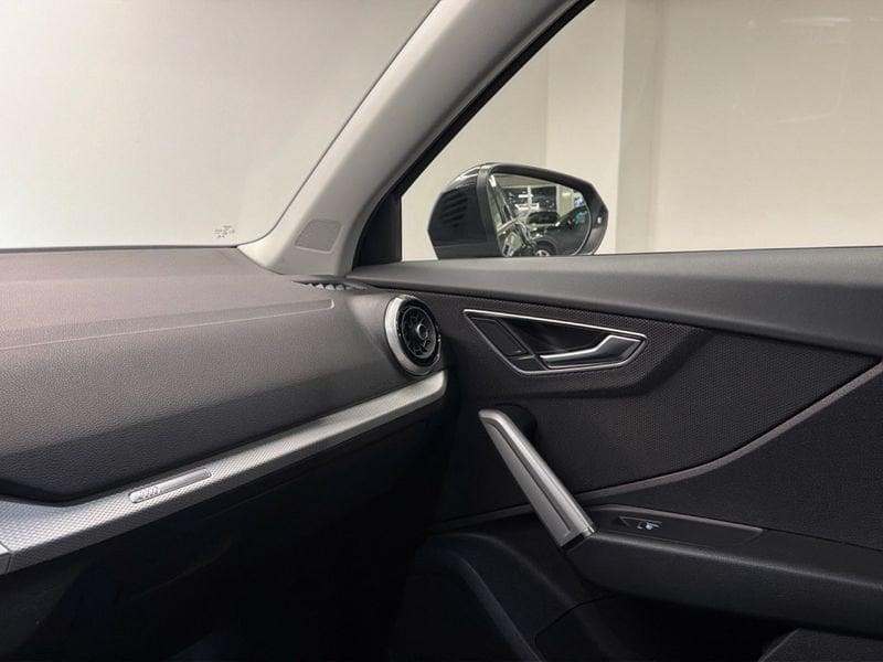 Audi Q2 Q2 35 TFSI S TRONIC S LINE