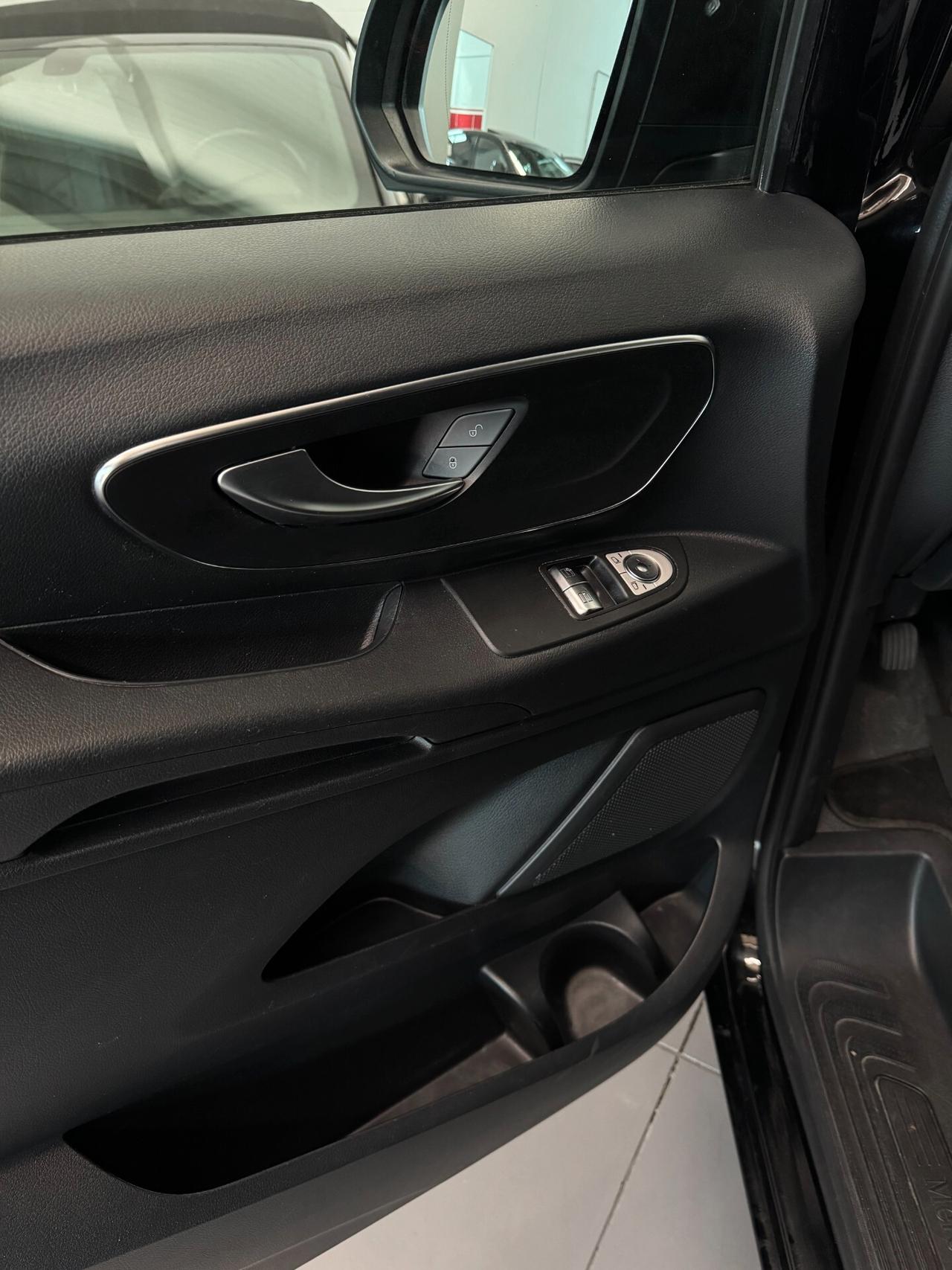 Mercedes-Benz Vito 114 cdi 2.0cc 136cv 3 Posti CarPlay Navigatore OK Neopatentati