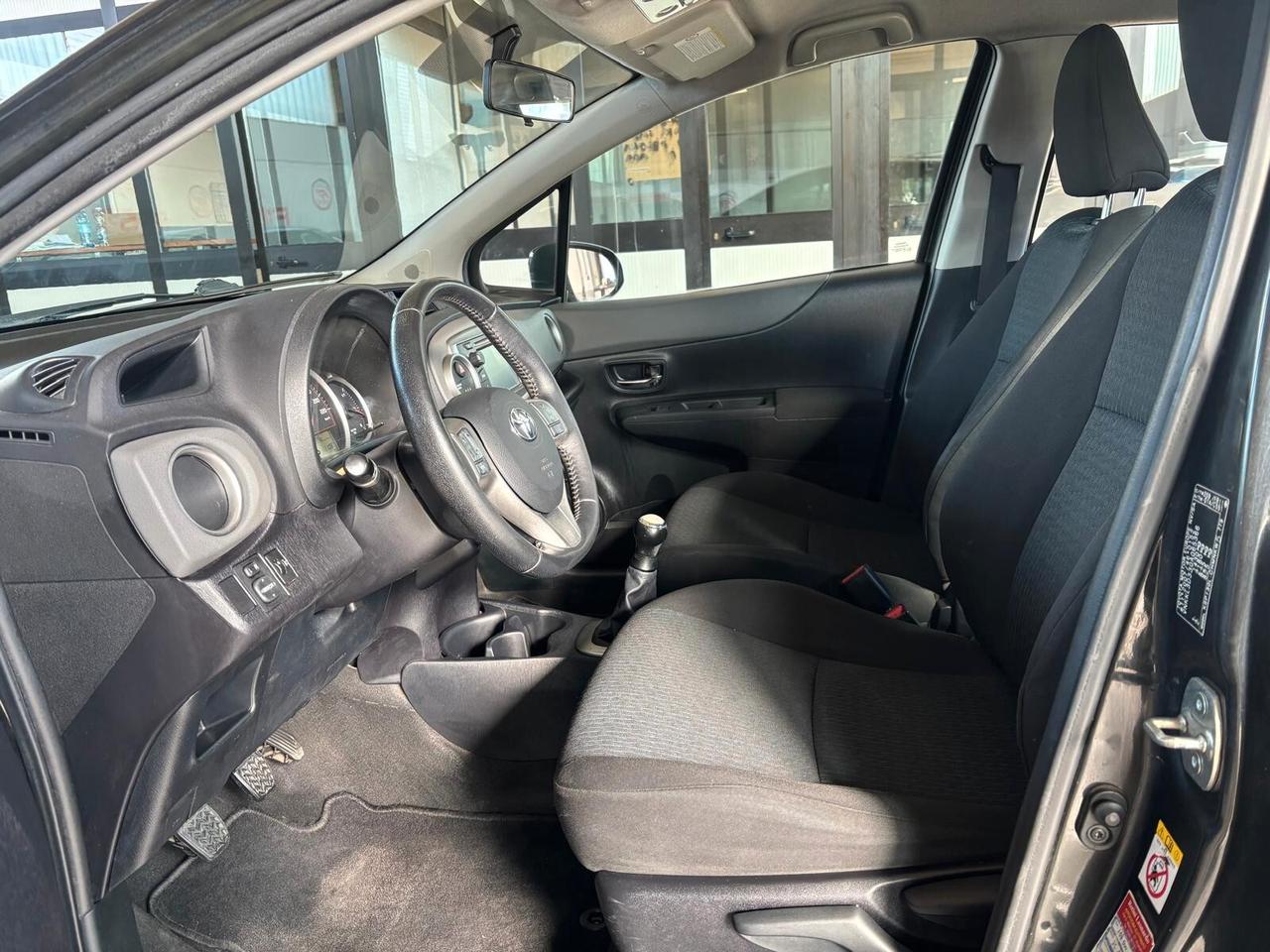 Toyota Yaris 1.0 5 porte Lounge