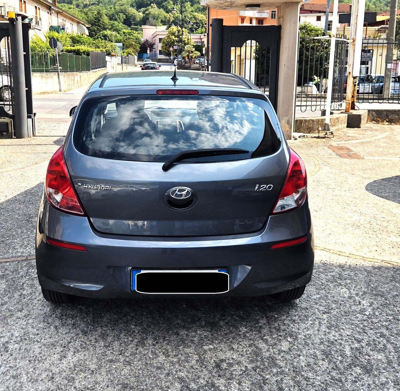 Hyundai i20 1.2 5p. GPL DISTRIBUZIONE FATTA GARANZIA