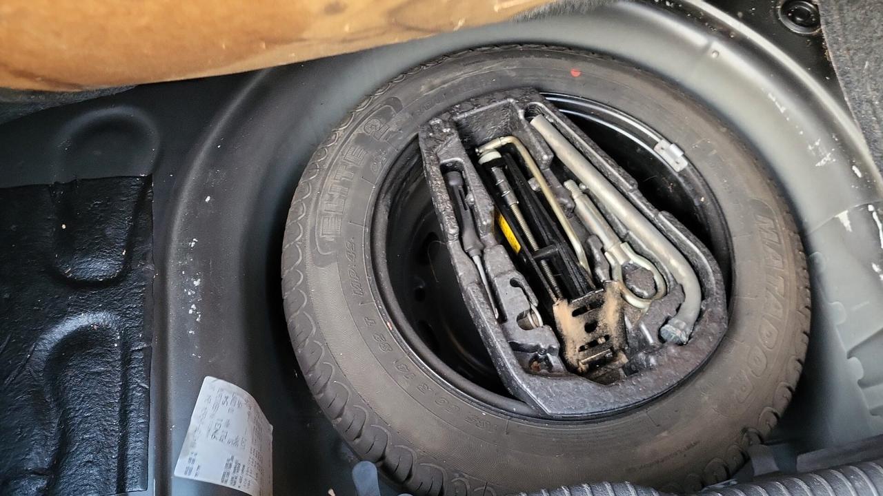 VOLKSWAGEN POLO 1,4 TDI-CINTA DISTR. NUOVA-TAGLIANDI VOLKSW