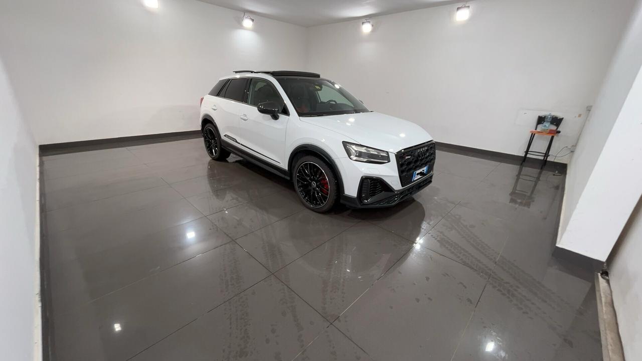 Audi SQ2 TFSI quattro S tronic Sport Attitude