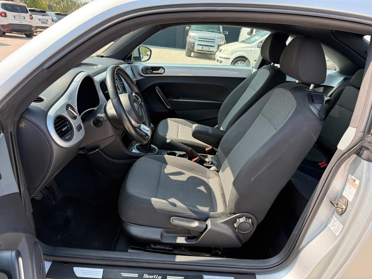 Volkswagen Maggiolino 1.6 TDI Design