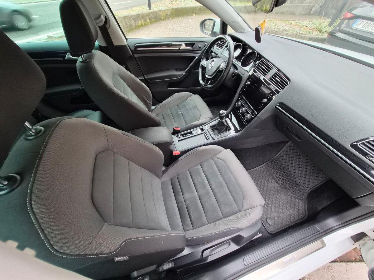 Volkswagen Golf 1.5 tgi Highline 130cv