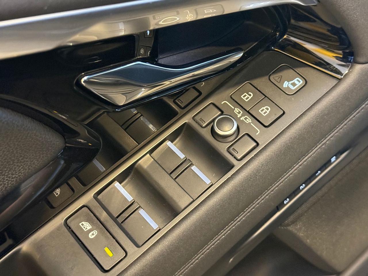 Land Rover Range Rover Evoque SE D 165 MHEV #11673