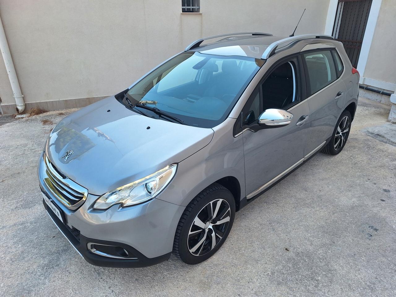 Peugeot 2008 1.6 HDi 120 Allure NAVI FULL
