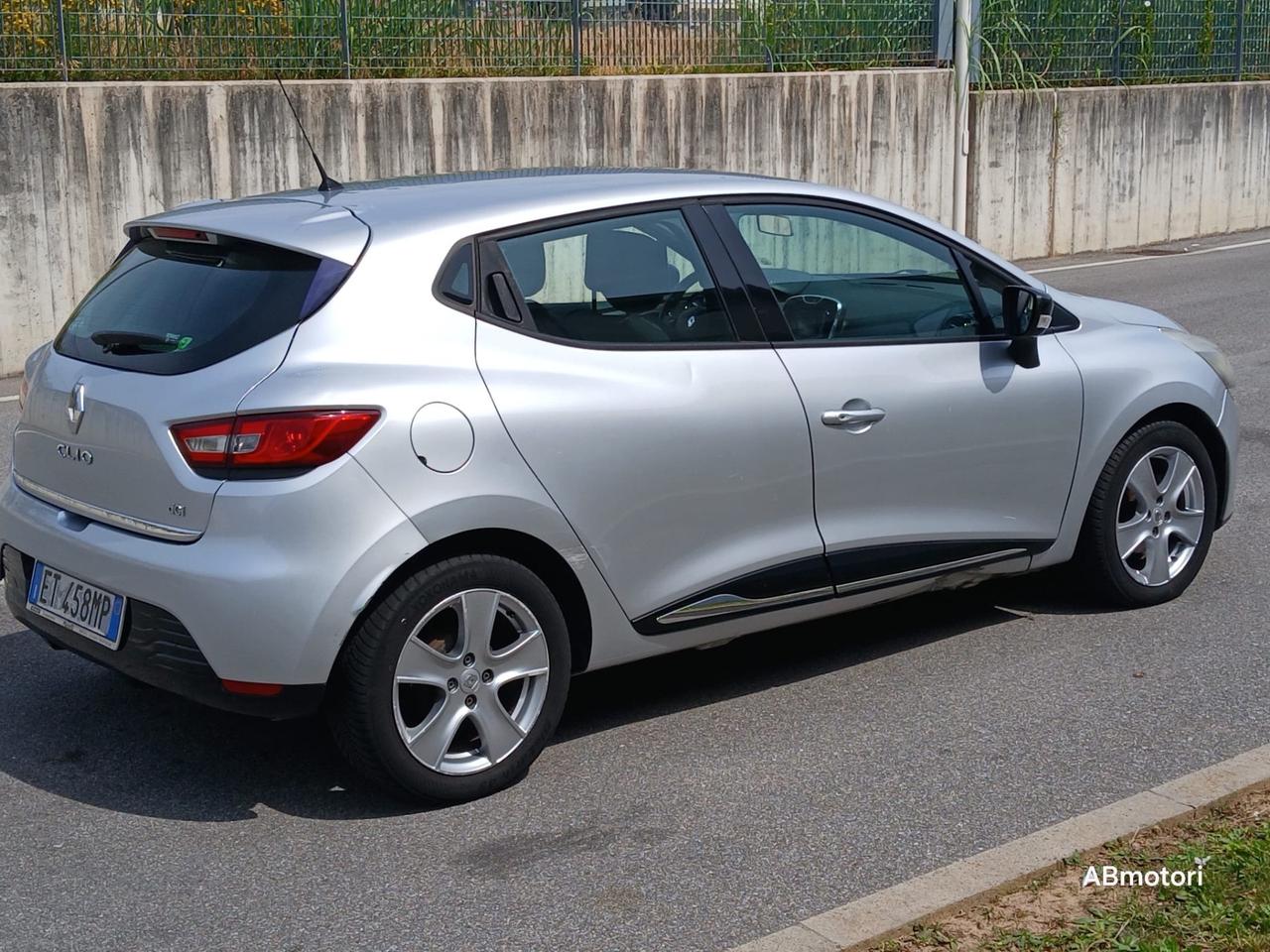 Renault Clio Sporter 1.5 dCi 8V 75CV Live