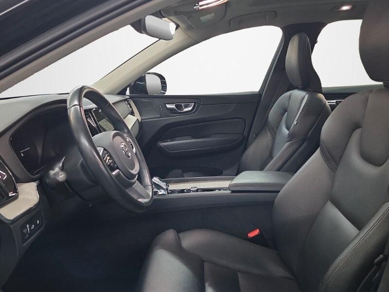 VOLVO XC60 (2017-->) XC60 T6 Recharge Plug-in H...