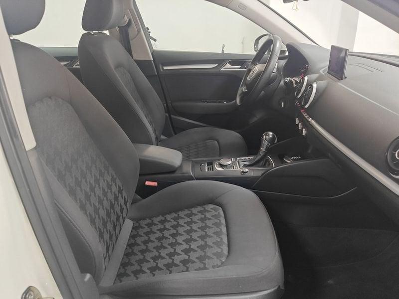 Audi A3 1.6 TDI CR S tronic Attraction S.Back LEGGI