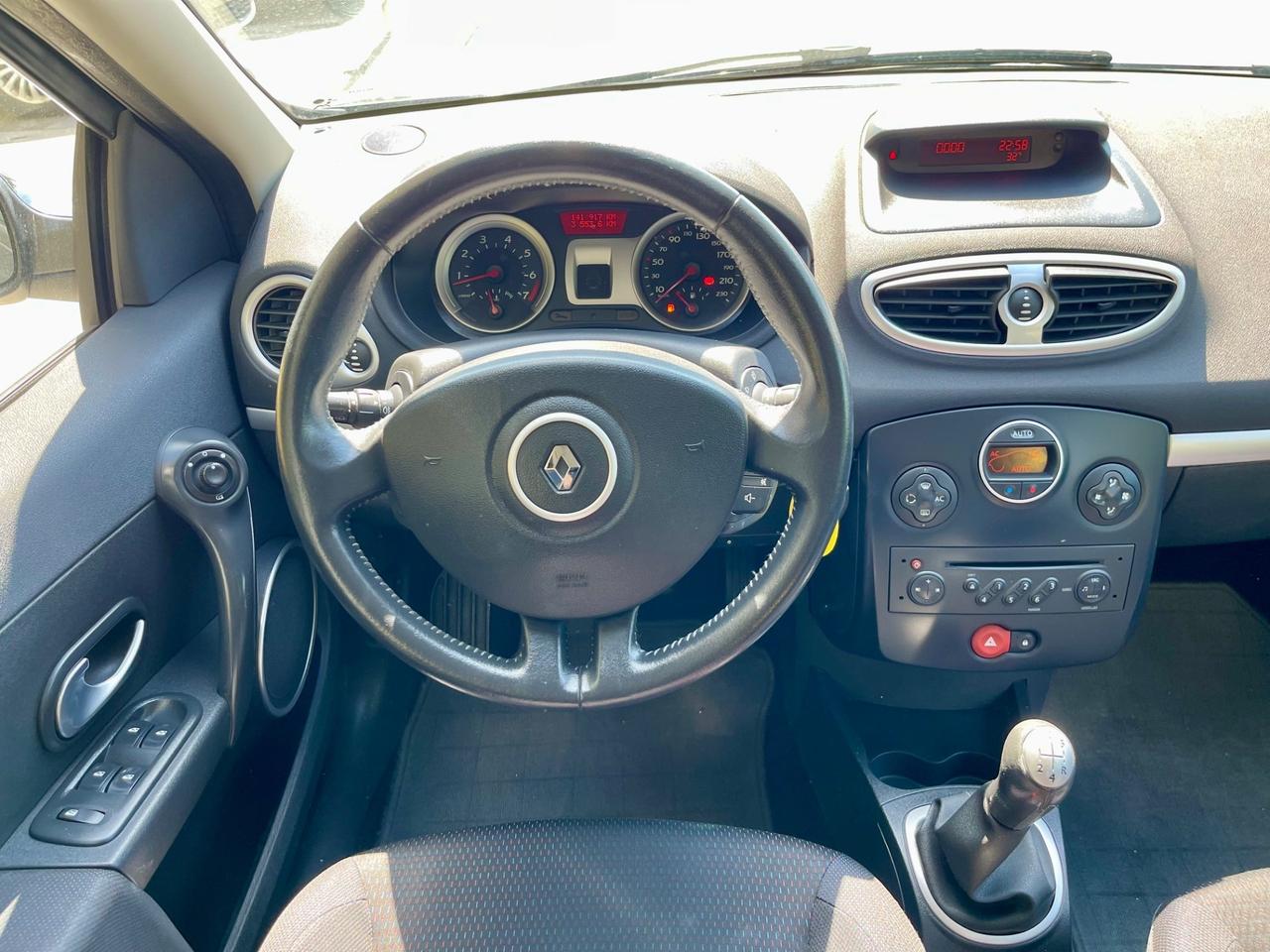 Renault Clio 1.4 72kw Luxe OK NEOPATENTATI UNIPROP