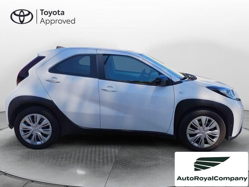 Toyota Aygo X 1.0B (72 CV) Active