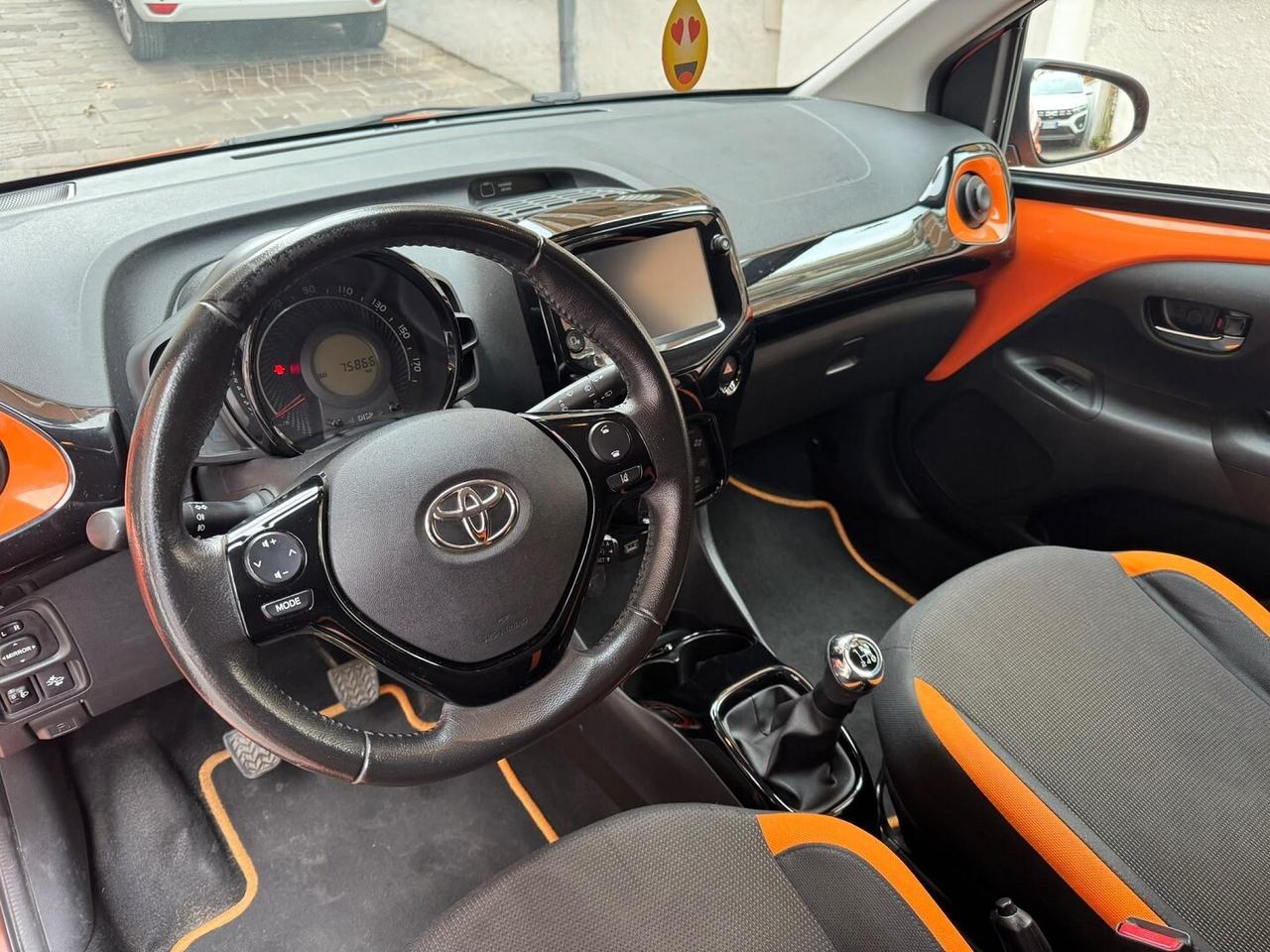 TOYOTA Aygo Connect 1.0 VVT-i 72CV 5P x-clusiv GPL