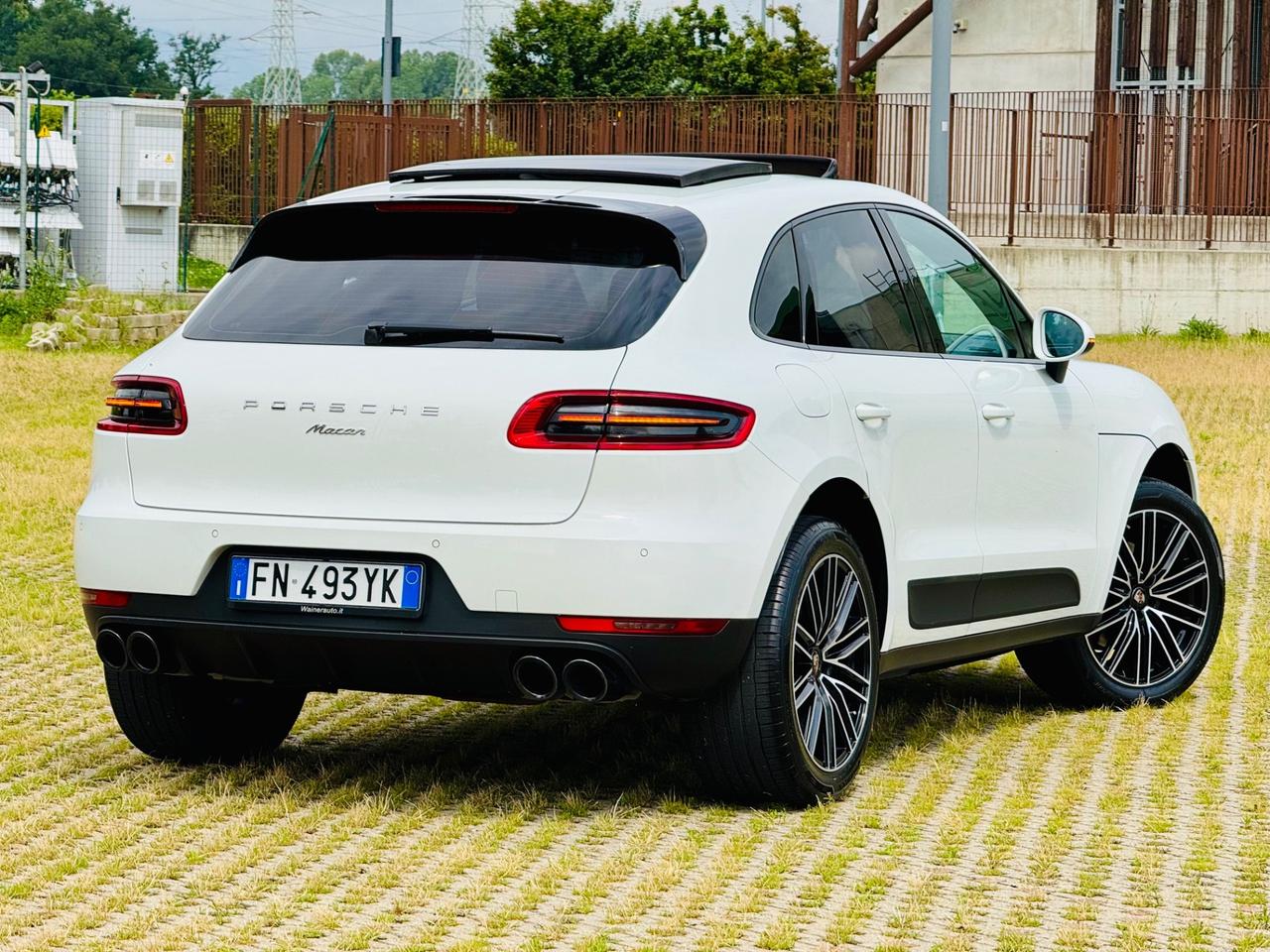 Porsche Macan 2.0 Benzina 252 Cv garanzia 12 mesi