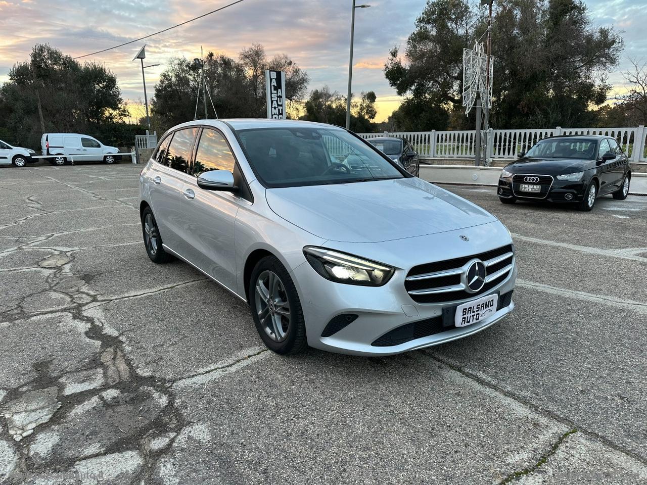 MERCEDES-BENZ B 200 d Automatic Sport