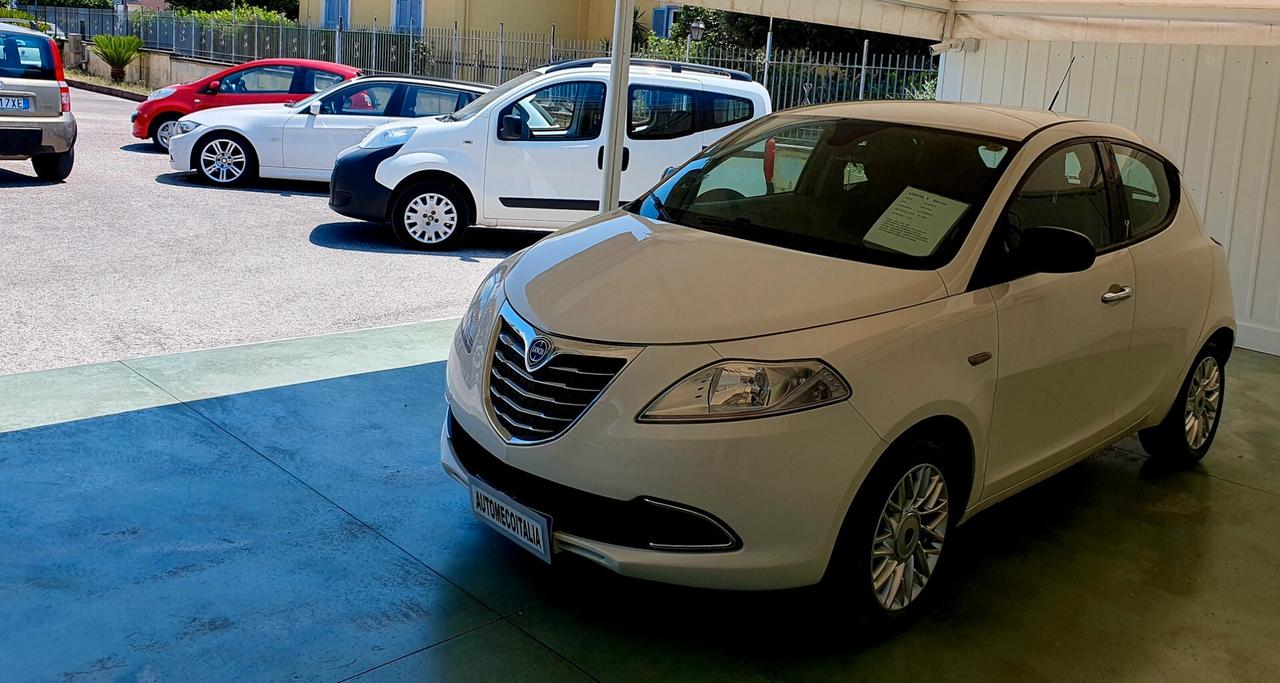 Lancia Ypsilon 1.2 BENZ - 2013 - KM. 200.000