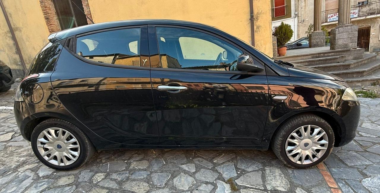 Lancia Ypsilon 1.3 diesel 95 cv