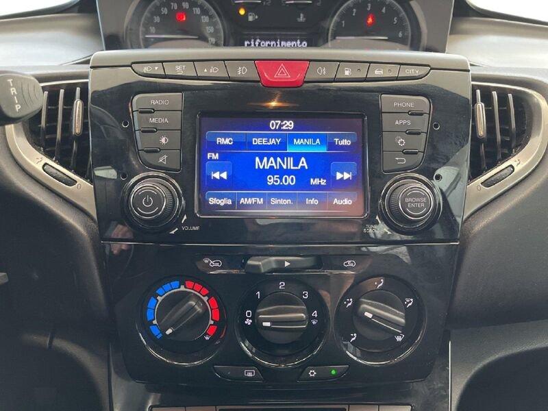 Lancia Ypsilon III 2015 1.2 Gold ecochic Gpl 69cv my19
